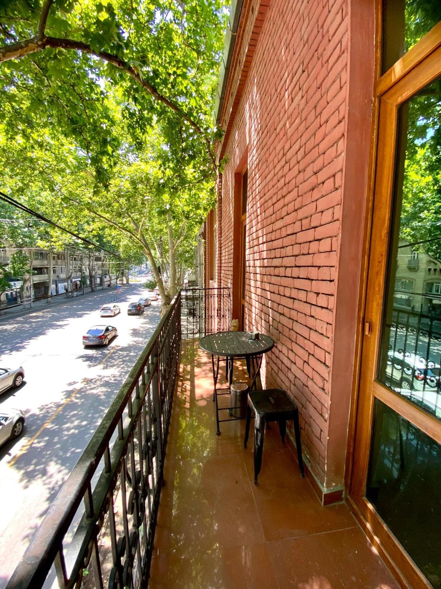 Queen Hostel Tbilisi Exterior photo