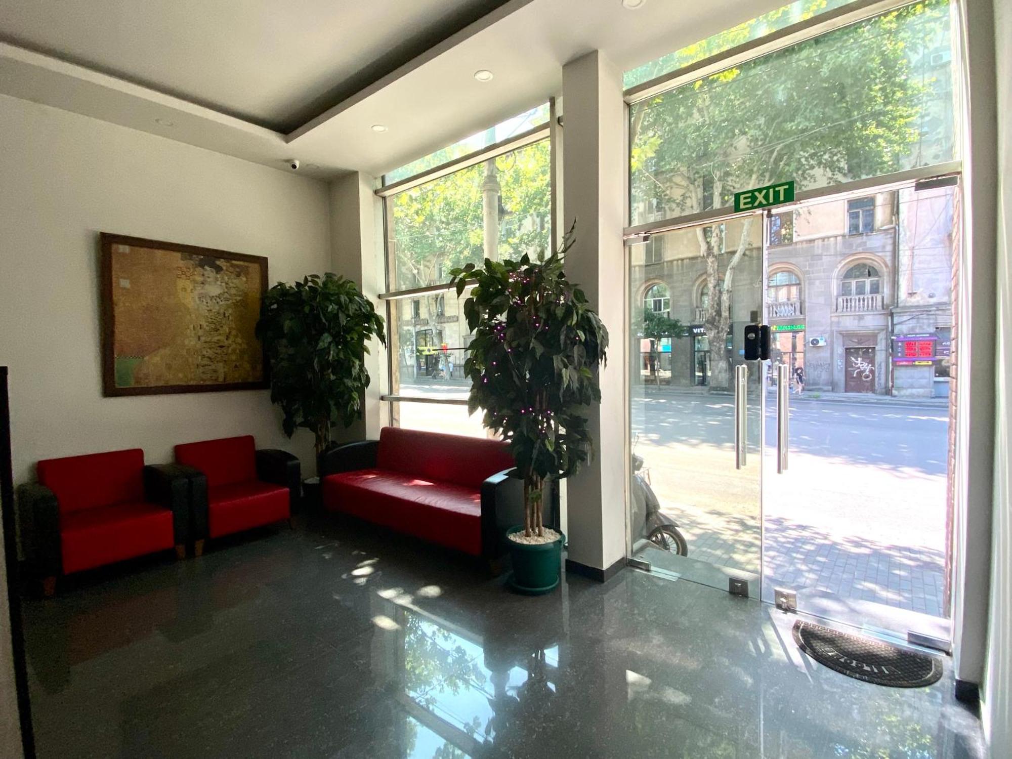 Queen Hostel Tbilisi Exterior photo